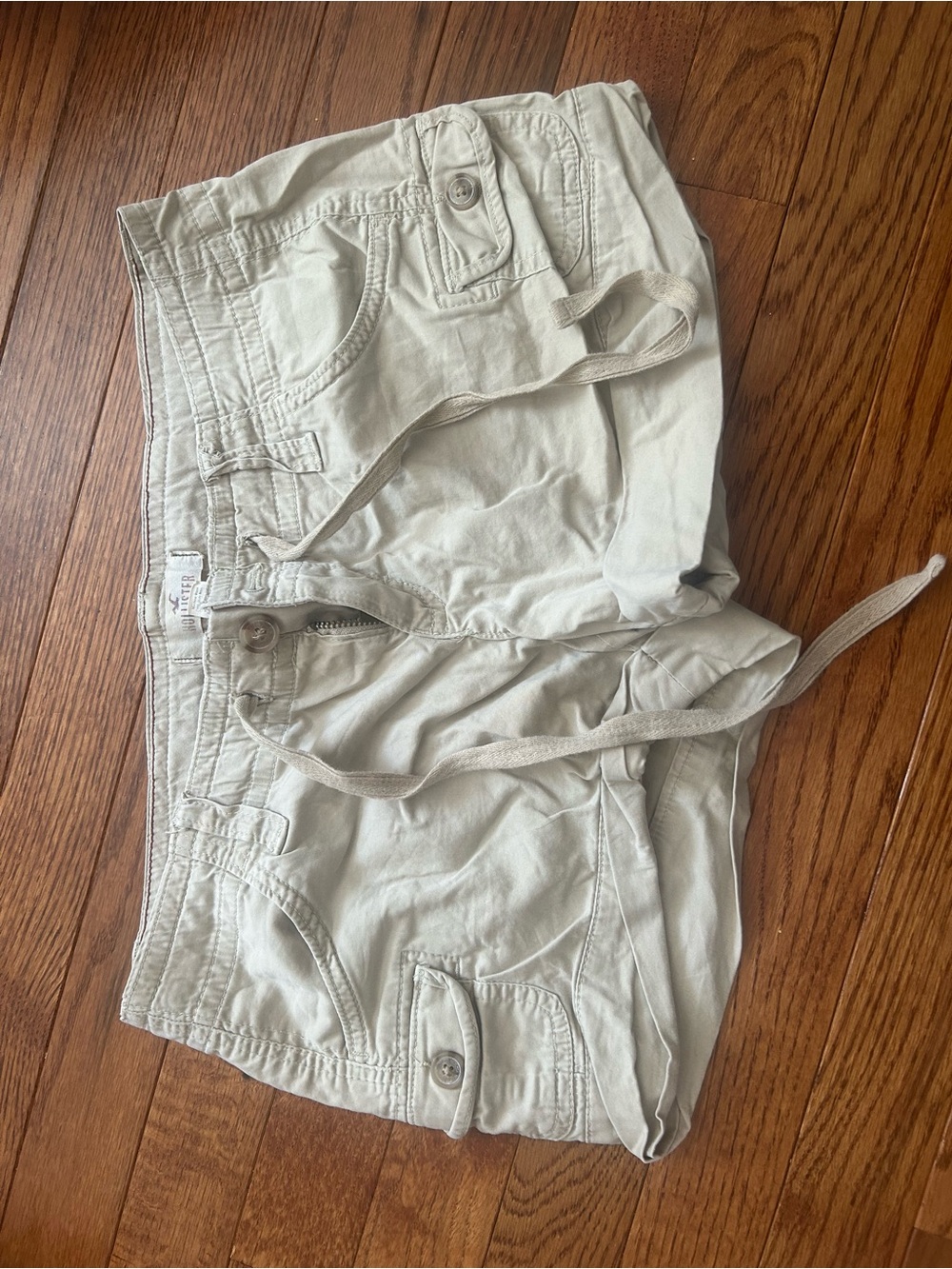 Y2K Hollister Light Beige Cargo Shorts with Drawstring